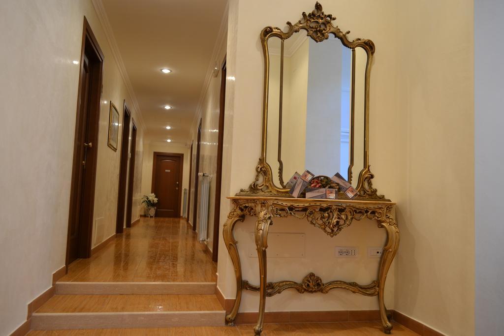 Tucci'S Roma Guest House Szoba fotó